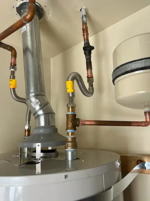 Water heater installation and plumbing repair in Fort Polk South